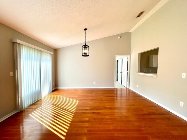 Building Photo - Great 4/2 home in Wedgefield!!