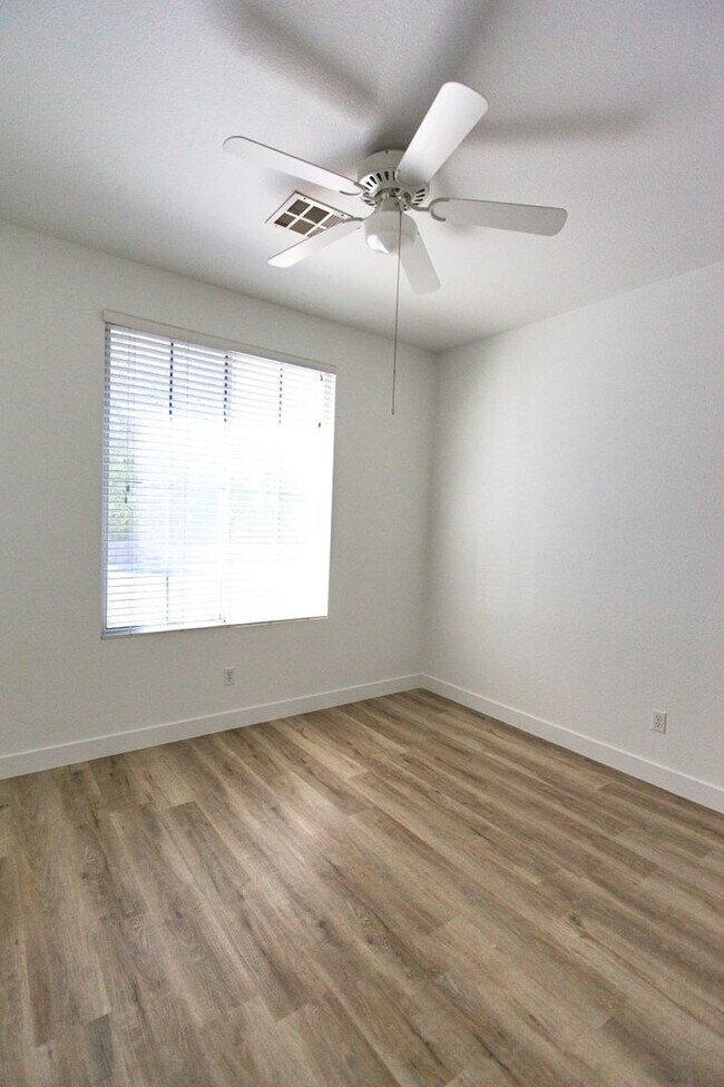 Building Photo - Beautiful One-story house in Summerlin