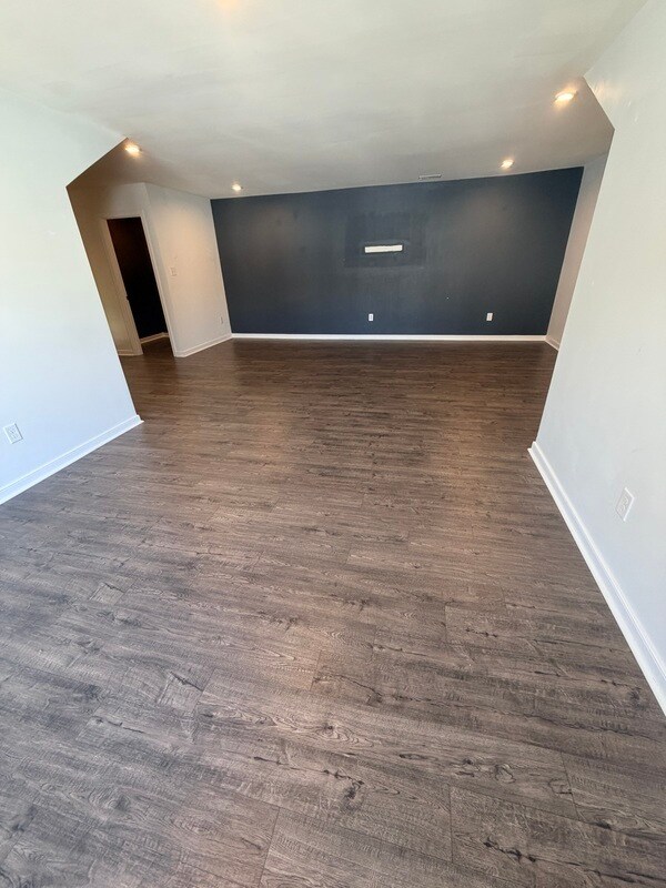 Building Photo - 2501 Sandler Way
