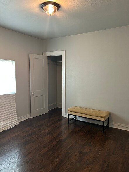 Building Photo - 839 Becker St