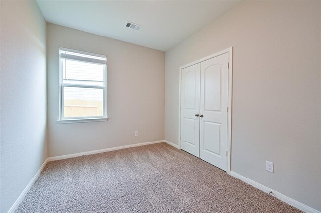 Building Photo - 218 Mount Vernon Way