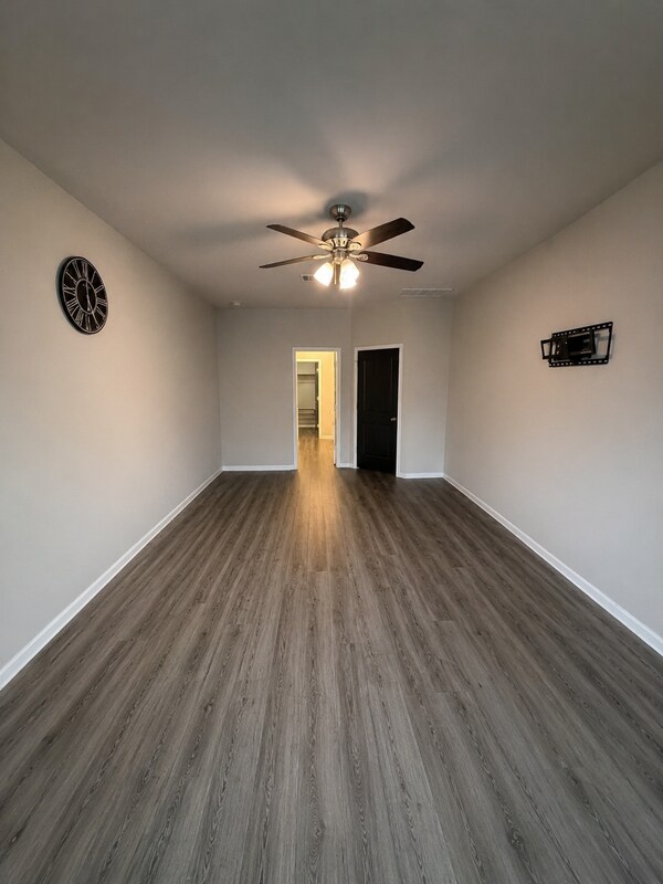 Building Photo - 2291 Raider Dr