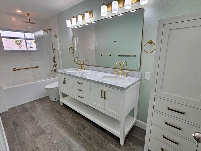 Building Photo - 272 Loyola Rd