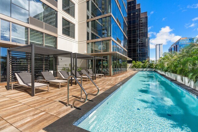 Building Photo - Furnished 1 bed / 1 bath / 1 parking at Sk...