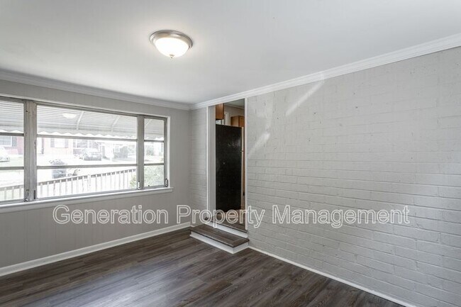 Building Photo - 538 Wando Dr