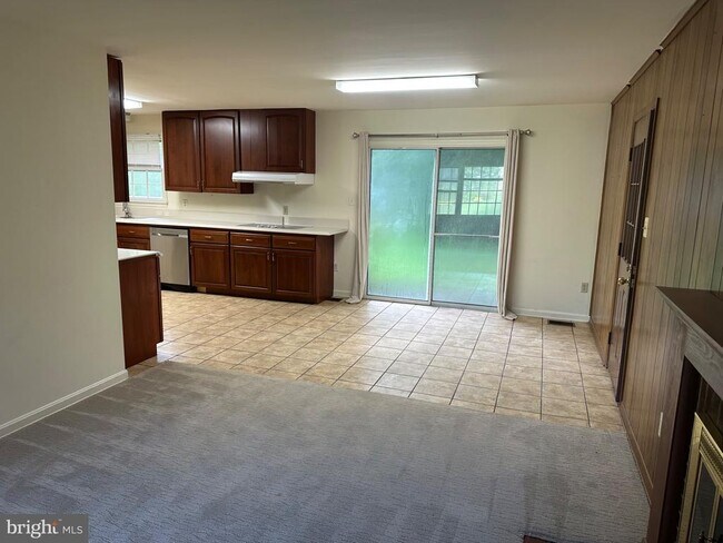 Building Photo - 7223 Reservation Dr