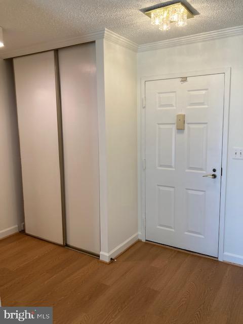 Building Photo - 5902 Mt Eagle Dr