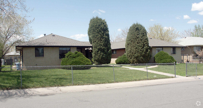 Primary Photo - 3521-3527 Hudson St