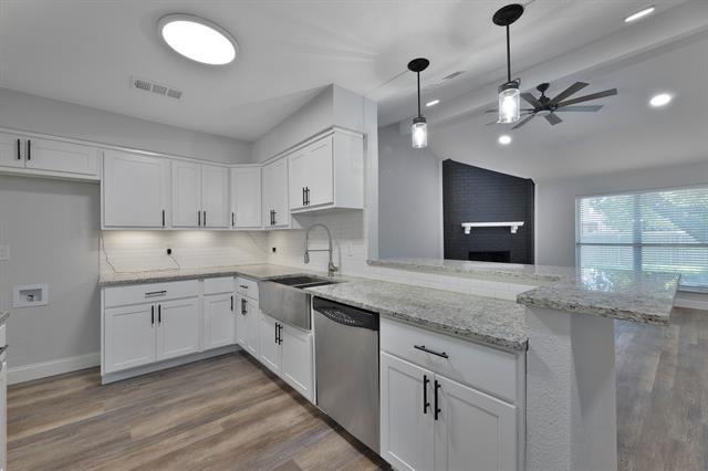Building Photo - 8914 Doliver Dr