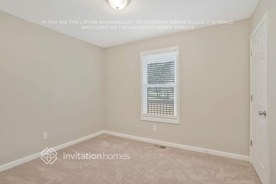 Building Photo - 121 Limestone Ln