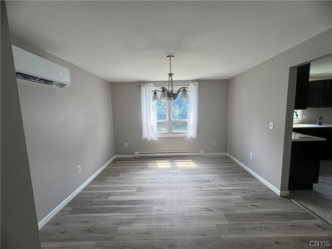 Building Photo - 110 Lake Country Dr