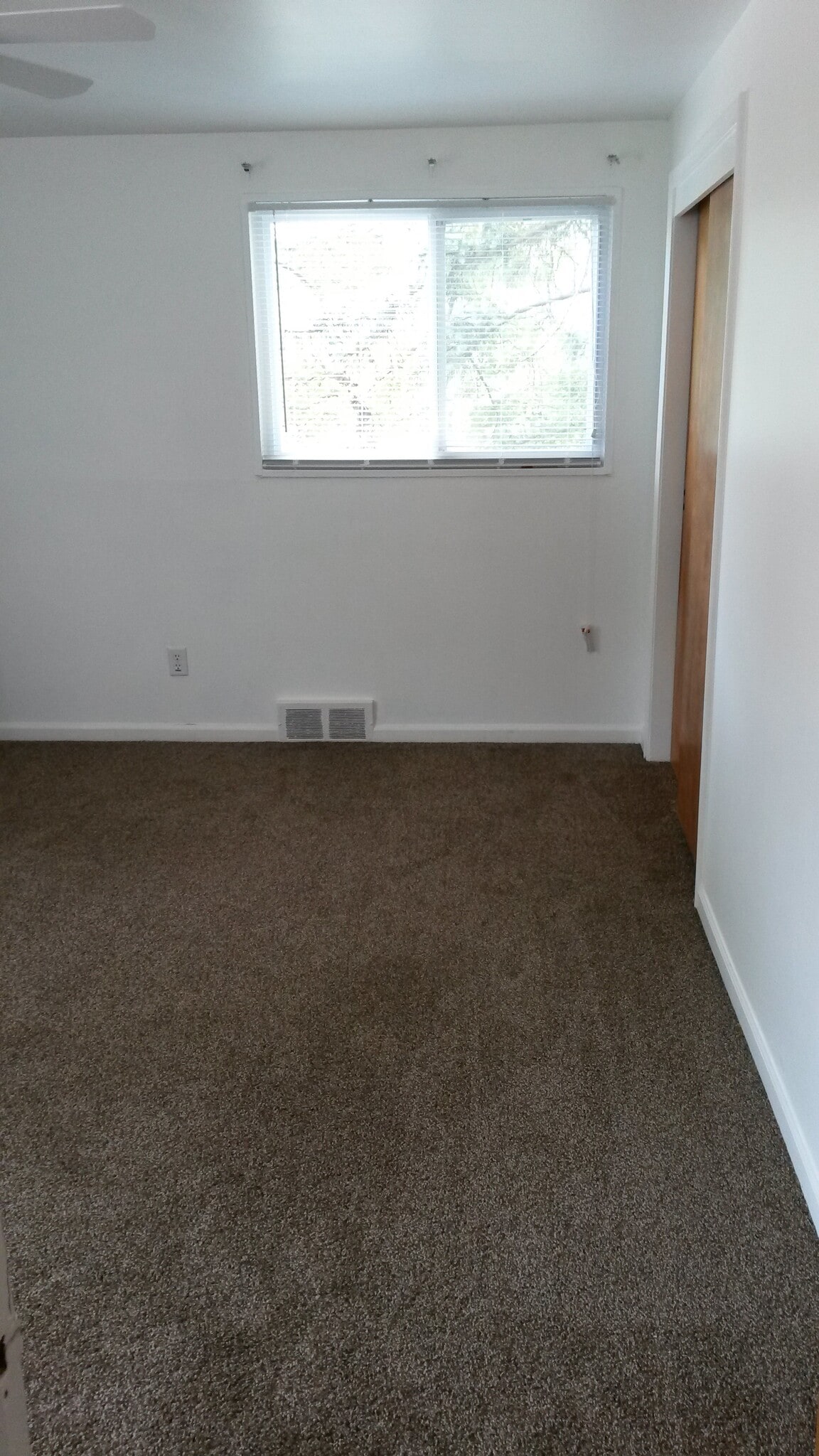 Master Bedroom - 21865 Coolidge Highway