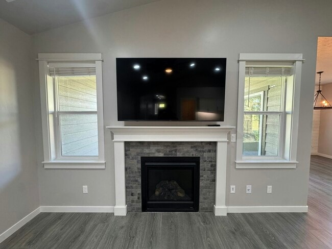 Building Photo - 10496 W Daylily Ct