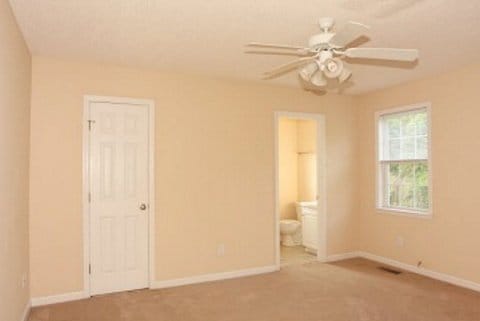 Building Photo - 301 Koufax Dr
