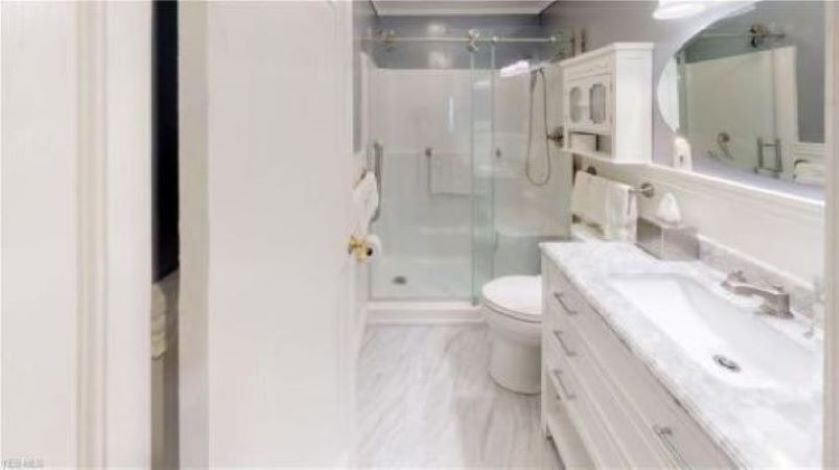 Building Photo - 3643 Riedham Rd