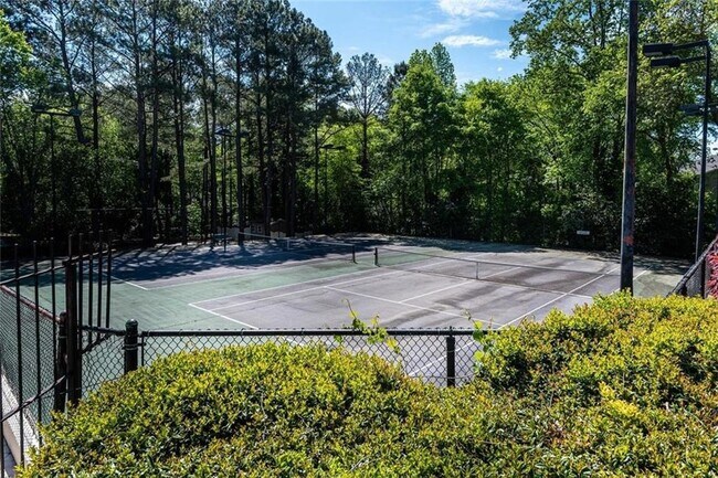 Building Photo - 23 Middleton Ct