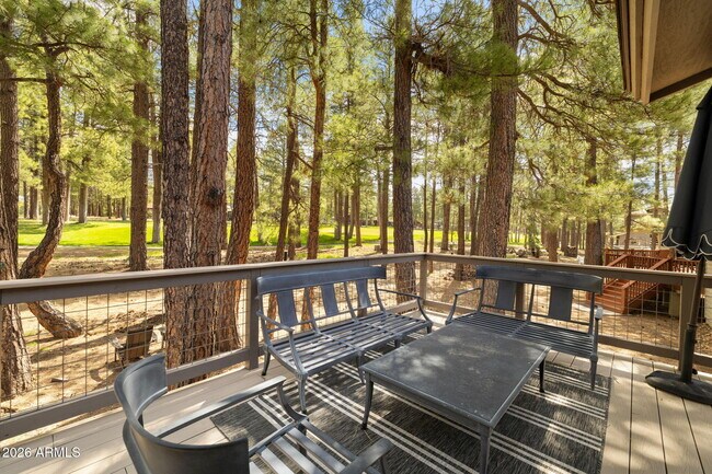 Building Photo - 2145 William Palmer