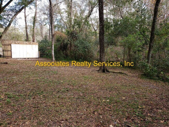 Building Photo - Renovated 2 bedroom with Office home in Springtree!