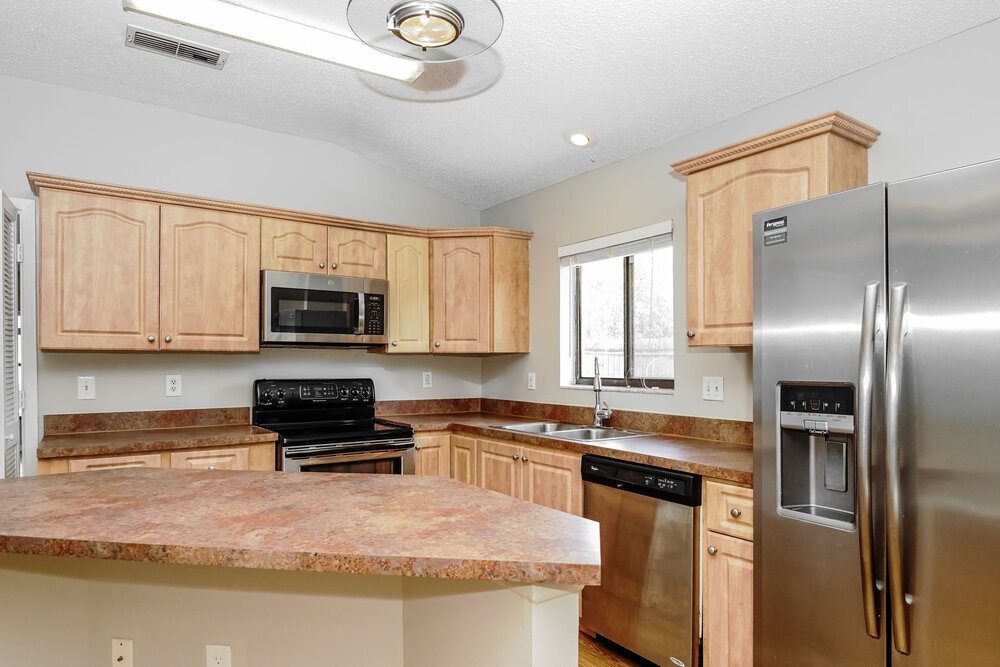 Building Photo - 1001 Pond Apple Ct