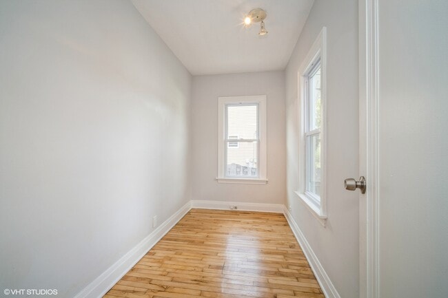 Building Photo - 1020 Rose Ave