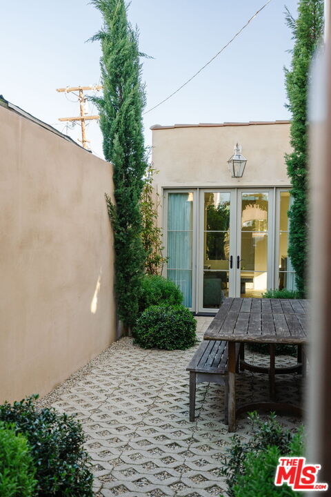 Building Photo - 2640 Clyde Ave