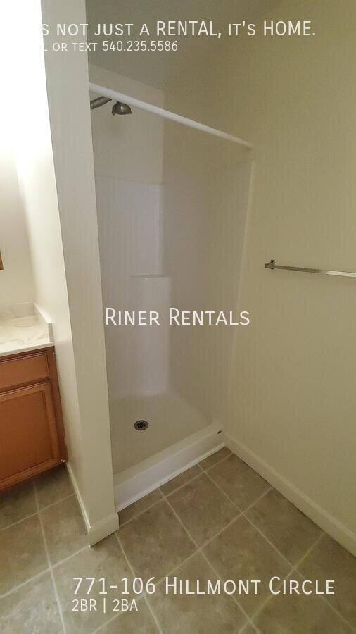 Building Photo - 771-106 Hillmont Circle-