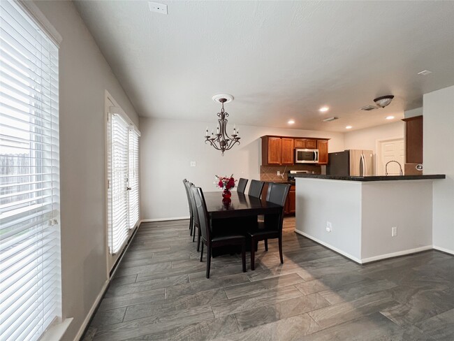 Building Photo - 10838 Waterfern Ct