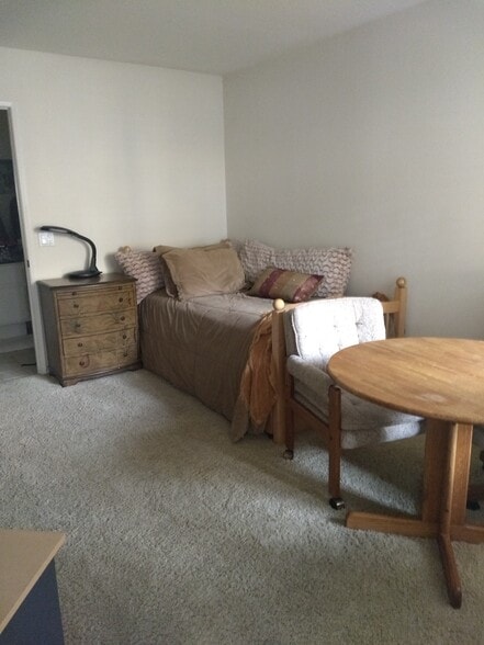 Building Photo - 124 Alicante Aisle