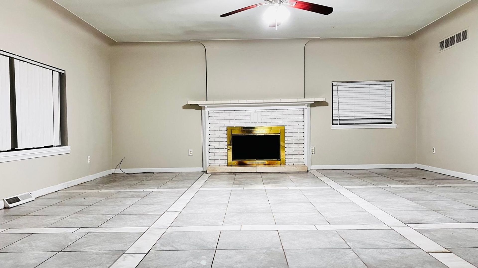 Building Photo - 25323 Orchard Lake Rd