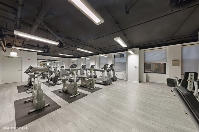 Building Photo - 310 S Michigan Ave