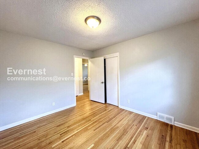 Building Photo - 3-Bedroom Home with Fenced Yard & Carport / Pet-Friendly / Coming Soon!