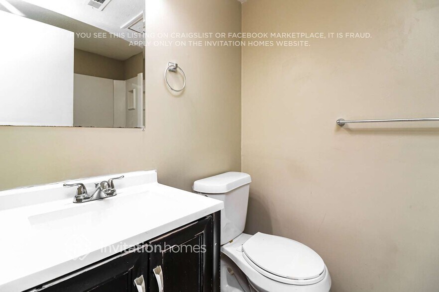 Building Photo - 3895 Rock Mill Pkwy