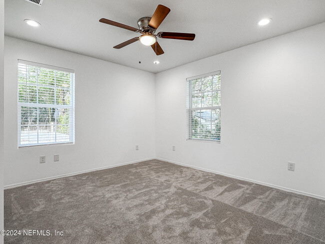 Building Photo - 2220 Flesher Ave