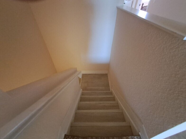 Building Photo - 16228 Via Solera Cir