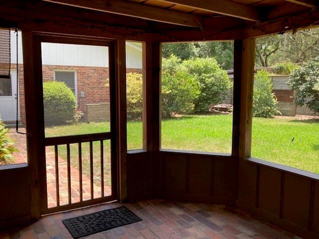 Building Photo - 301 Rivera Dr