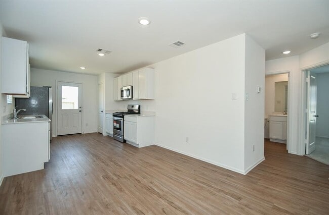 Building Photo - 4123 Saw Mill Peak Ln