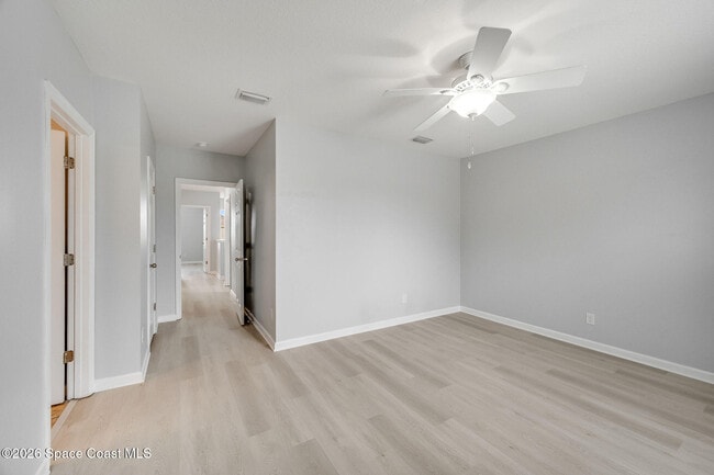 Building Photo - 2545 Revolution St