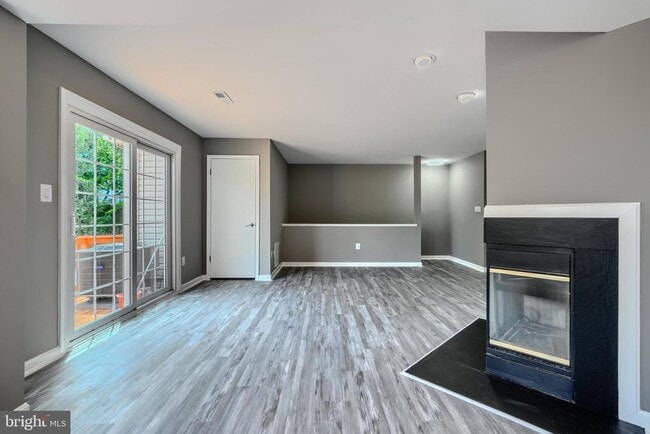 Building Photo - 4204 Red Ridge Way