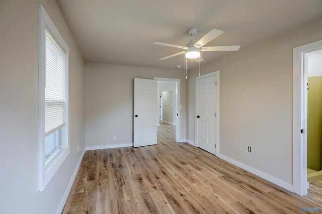 Building Photo - 3210 Stringfield Rd NW