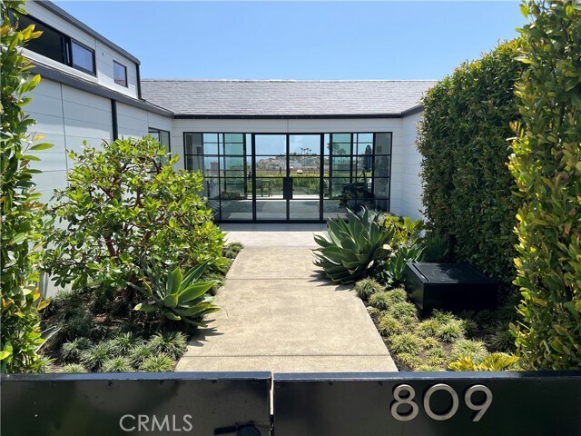 Building Photo - 809 Emerald Bay