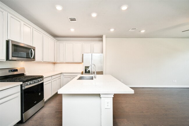Building Photo - 18225 Crystal Knoll Dr