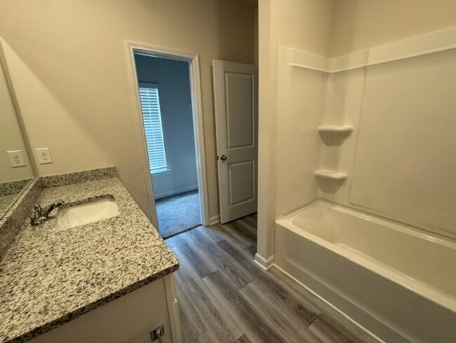 Building Photo - 234 Rooker Dr
