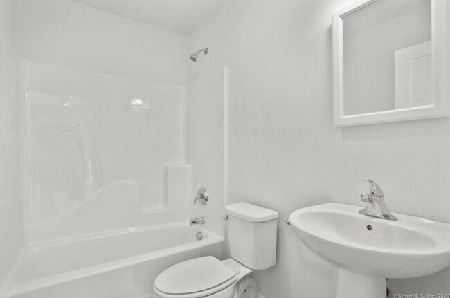 Building Photo - West Washington Townhomes