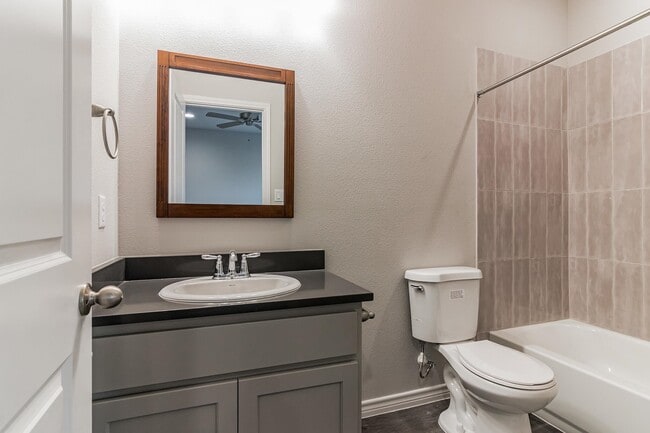 Building Photo - 106 Peruna Dr