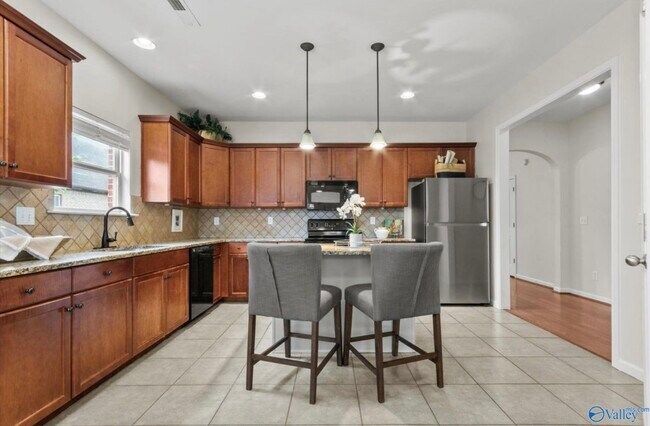 Building Photo - 22 Maple Grove Blvd SW