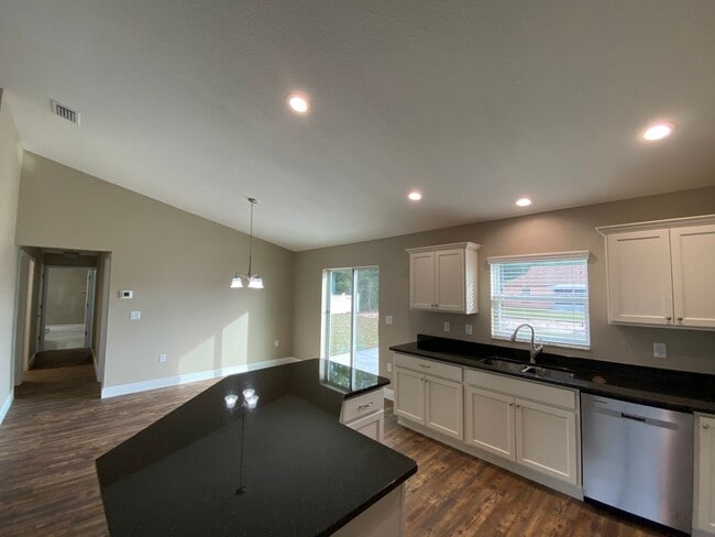 Building Photo - 4764 SW 139th Ln