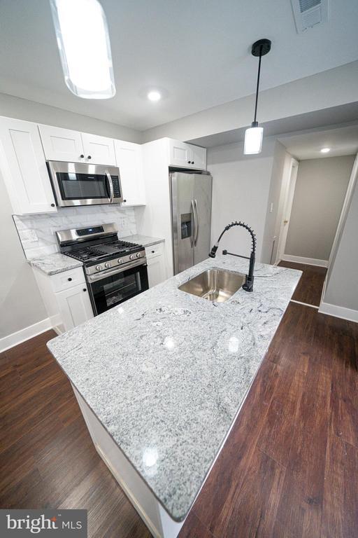 Building Photo - 334 Church Rd