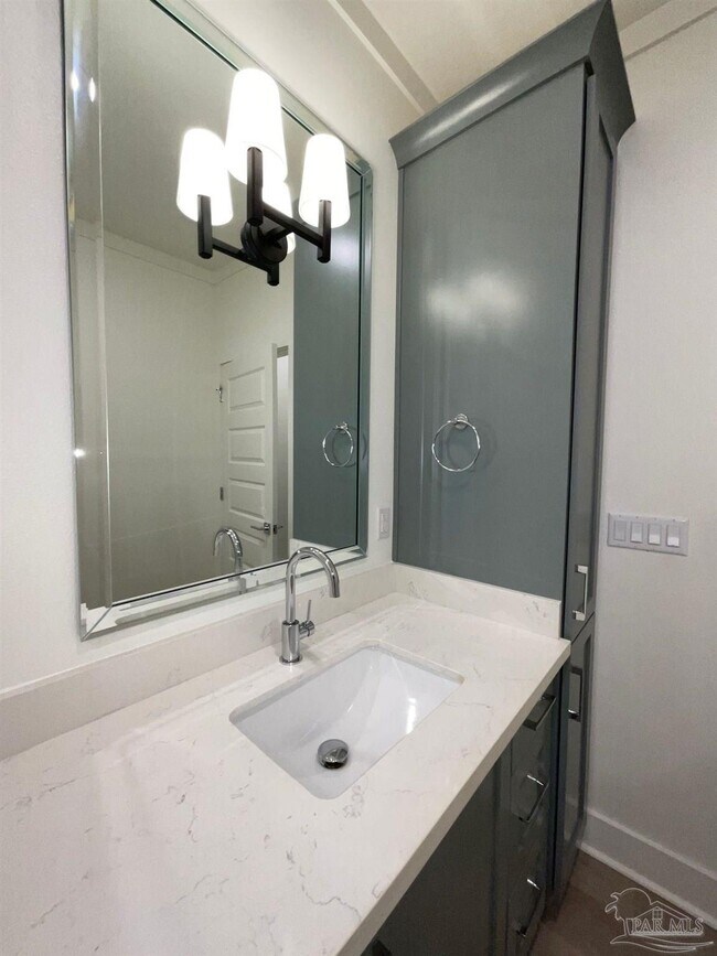 Building Photo - 1322 N 7th Ave