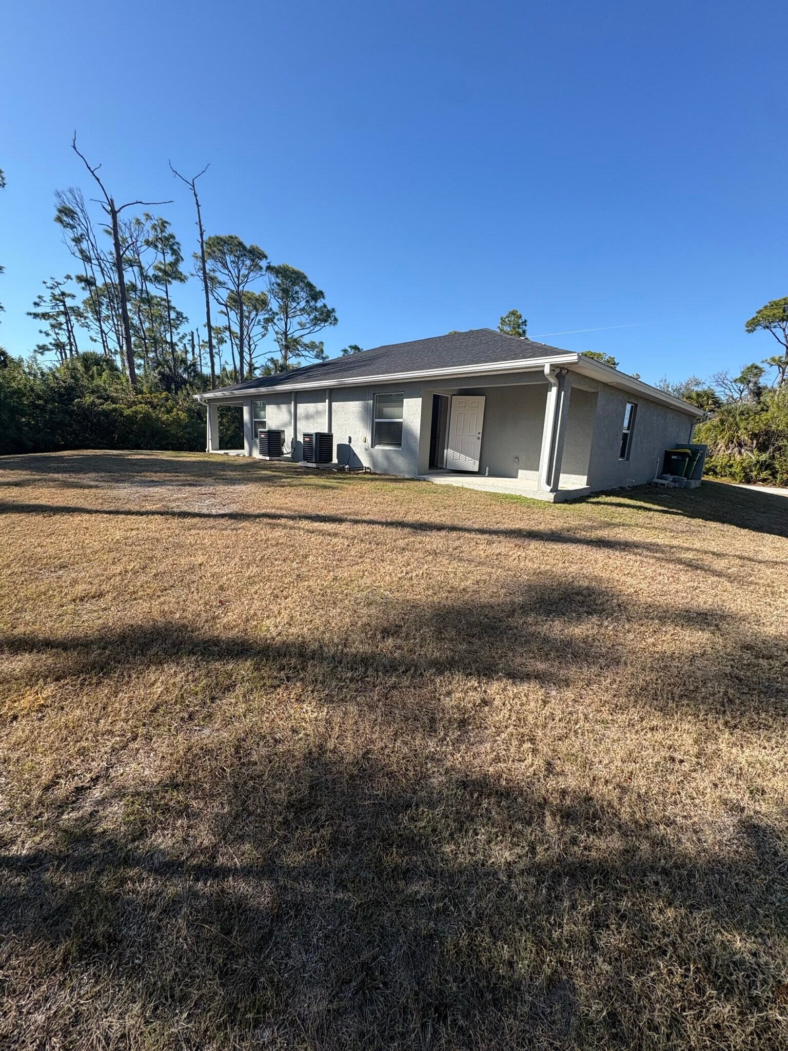 Building Photo - 12007 Henley Ave