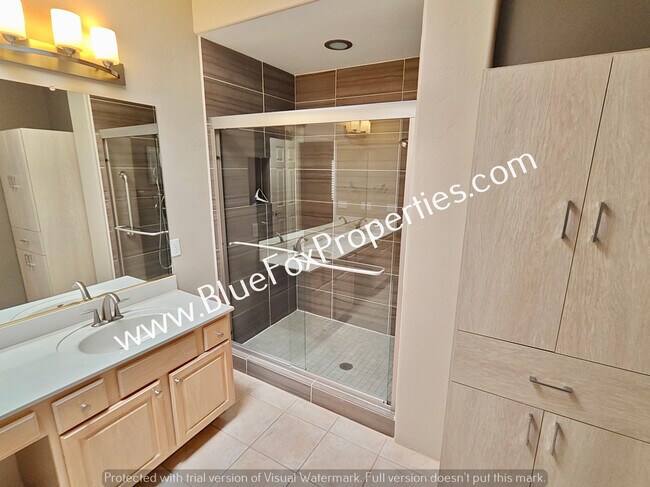 Building Photo - 12628 N Running Coyote Dr